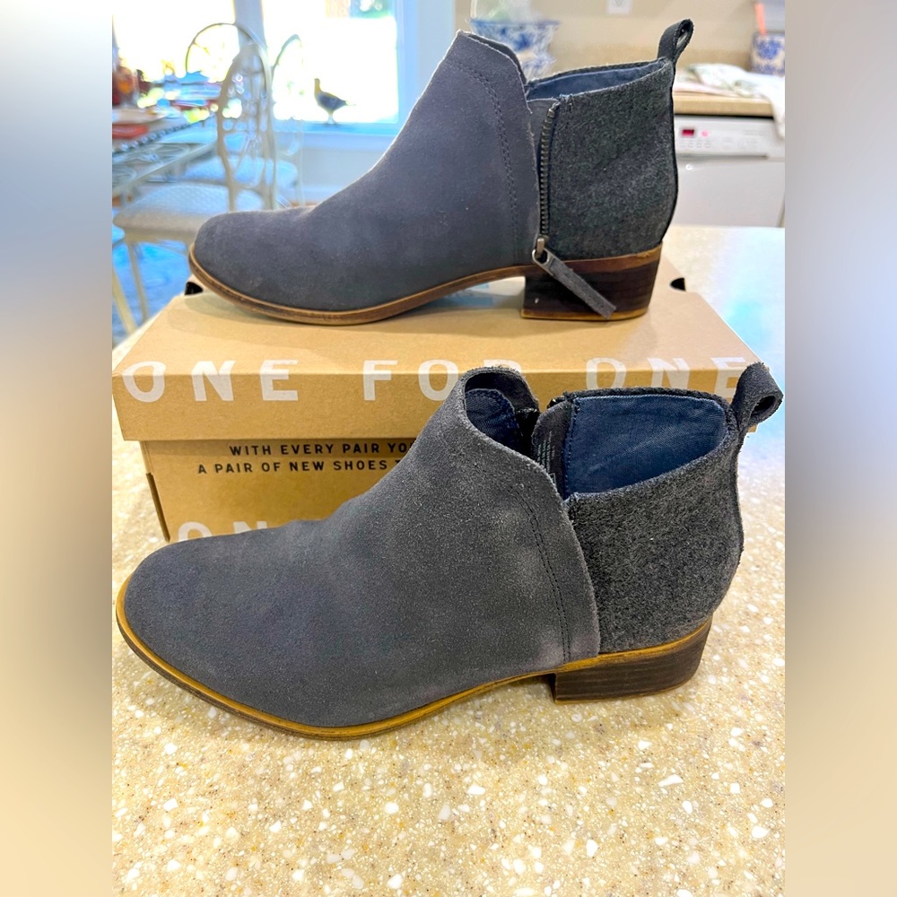 Toms Deia castlerock bootie size 7
